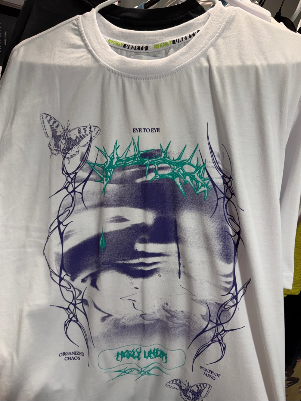 Eye to Eye Graphic Short Sleeve Tee - White